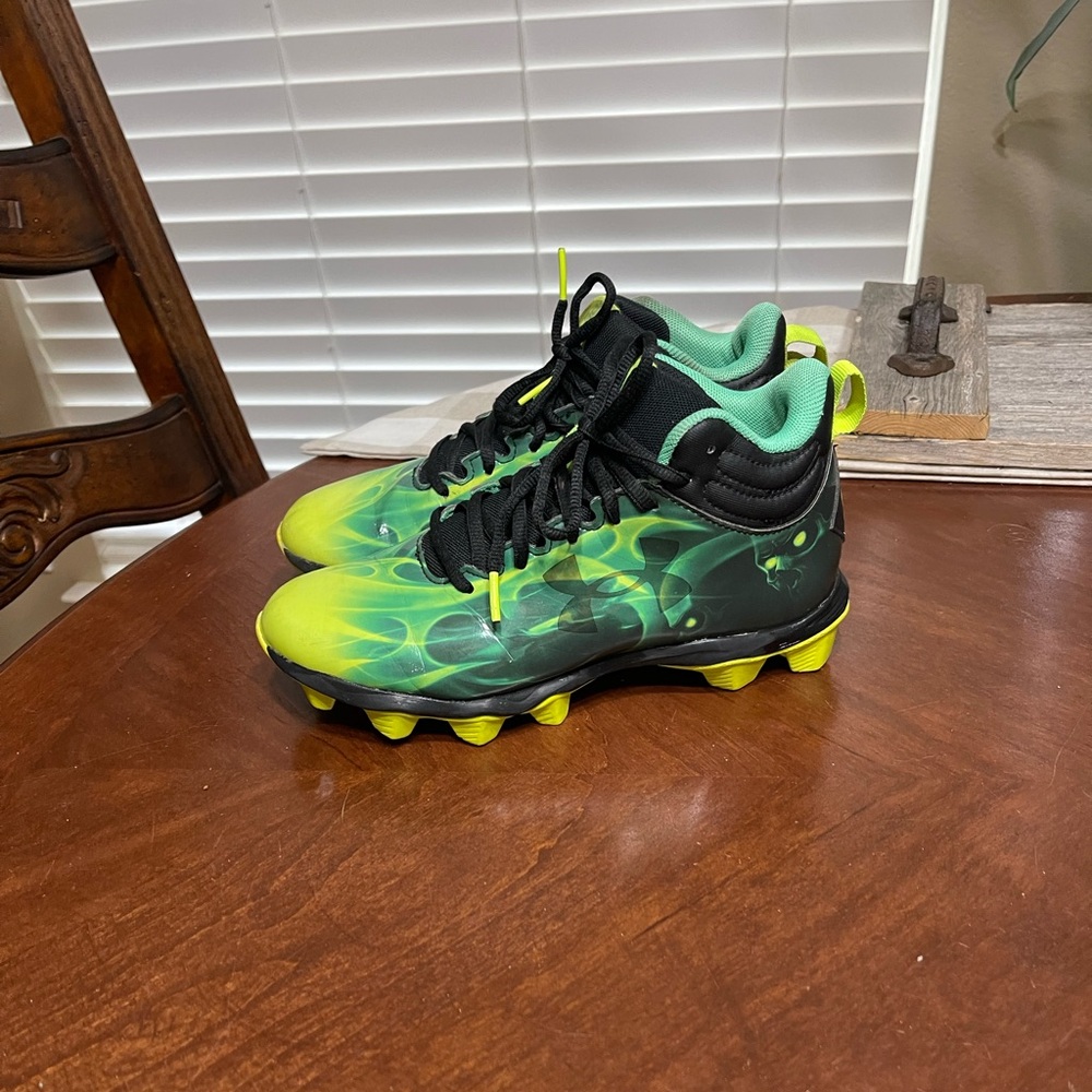 Under Armour Spotlight AF Football Cleats Green Yellow Hidden Skull RARE